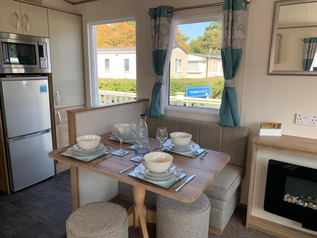 Shorefield Country Park, Where The New Forest Meets The Sea, Passes For All Entertainment Included Milford on Sea Exterior foto